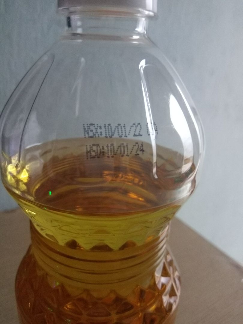 Dầu này nó ít bị bắn ra ngoài hơn mấy dầu khác.