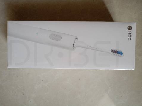 Đã nhận được hàng, nguyên tem và đầy đủ.. đã khởi động máy, máy mạnh độ rung ổn.. chưa xài nên không biết thế nào..