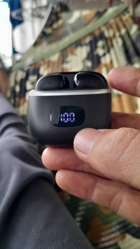 Mẫu mã đẹp ,thâis độ chăm sóc khách hàng tốt .chấy luongej tốt. Độ bền và pin trâu 7h m còn đang khám phá.
 Nếu có 100 sao t sẽ cho 98. 
Mong các bạn luôn bán hàng cho ng Việt với trái tim Việt
Xin cảm ơn n sp chất lượng cho ng dùng Viêt