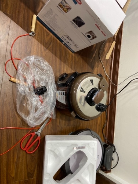 Hàng khi mở ra đã thấy quai bị vỡ vụn