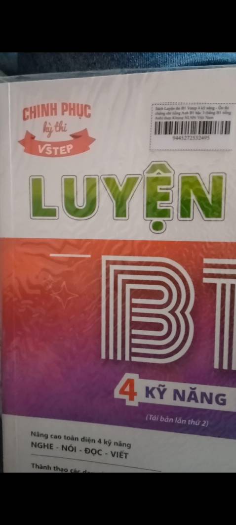 Nói chung mình mua về để tự học ôn B1 
Thấy sách hướng dẫn khá chi tiết nên đáng mua nha mng ơi