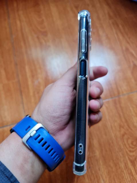 Okay ổn. Dùng cho máy của người lớn, câm chắc tay, 4 góc viền bảo vệ bo kín ôm chặt đt. Giá cả hợp lý. Tiki giao hàng free từ tikicard rất ưng chất lượng dịch vụ.