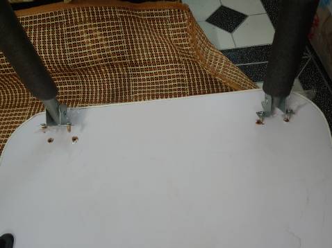 Cho 1 sao về chất lượng sản phẩm.
Vừa khui ra thì đã bị bung bản lề.
mặt trên thì bị nứt.
Lỗi này chắc chắn không phải là do khâu vận chuyển mà bị từ trong kho hàng rồi.
Nói chung là quá tệ, thua cả mua hàng ngoài chợ giá.