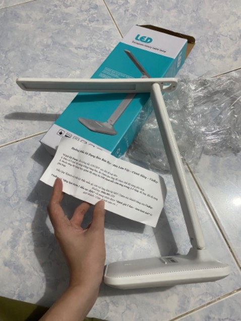 Giao nhanh, đèn nhẹ, dễ sd cũng nhanh hết pin, nói chung ổn