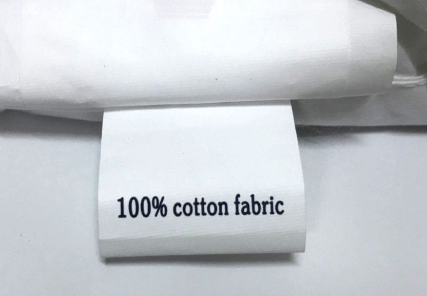 Như mình thấy tầm giá vậy đối vs 1 chiếc gối lông vũ chỉnh chu về bao bì, chất liệu vỏ gối mịn, ko bị xuyên các sợi gối bên trong ra ngoài như 1 số gối khác, tag gối thêu tay chỉnh chu, ấn tượng nhất là có tag chứng nhận vải Oek-tex gì đó. Lúc đầu ko biết mình cũng thử gg xem nó là gì thì rất bất ngờ với sản phẩm gối này có đạt đc chứng nhận vài ko gây độc hại. Nên rất yên tâm mua xài. 

Về chất liệu sản phẩm thì miễn bàn cãi, rất mềm mịn, êm ái. Sẽ giới thiệu ba mẹ mua dùng thử.