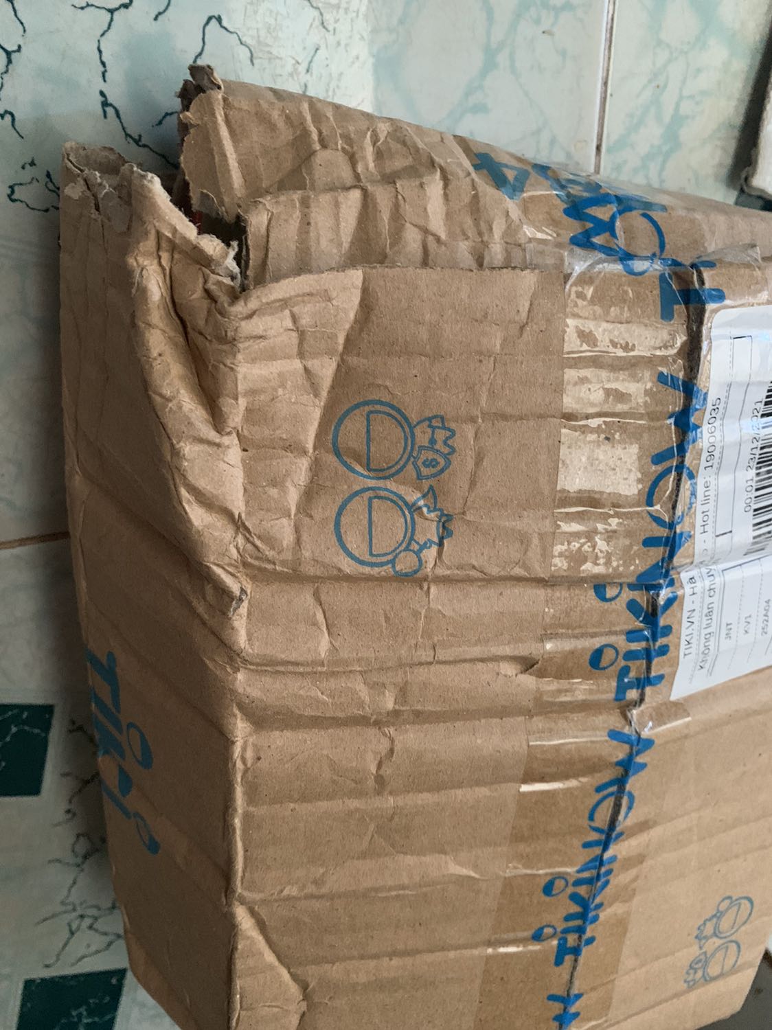 Nội dung sách hay, đa dạng.
Góp ý tiki về việc đóng gói hàng hoá.