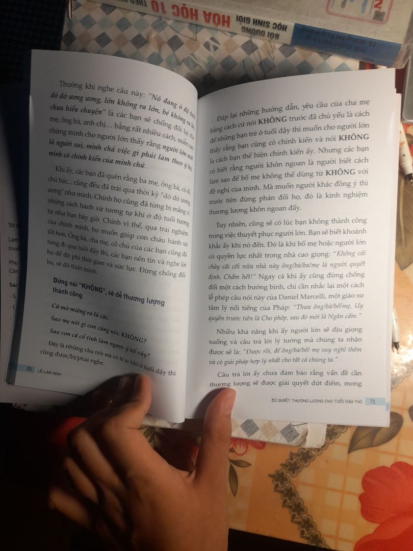 sách hay , giao hàng đúng hẹn và giống như trên hình ảnh