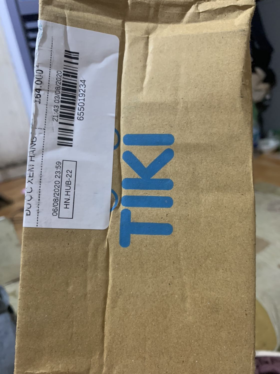 Đóng gói cẩn thận
Chai xịt khử mùi tốt, dung dịch nồng mùi cồn xát khuẩn mùa dịch tốt.
Chai có tem mac, HDSD và nơi sản xuất yên tâm sử dụng