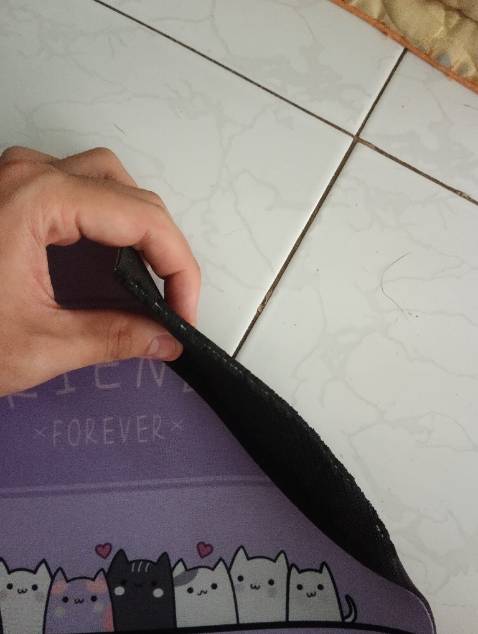 Ưu điểm là màu đẹp ko lem, đặt tay va đi chuụôtlên rất thỏai mái

Nhuợc điểm là  hàng giao đến bị rách 2 đầu sau đó đổi trả lại thị ko nhận được sản phẩm hòan thiện mà nhận lại cái lỗi