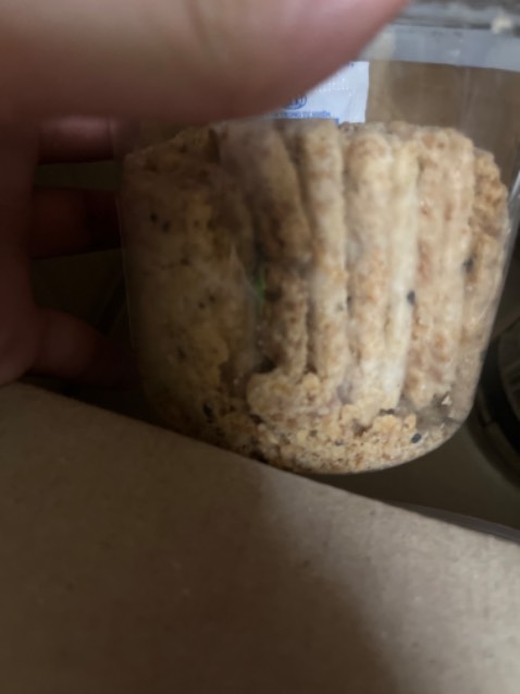 Ngon, hợp khẩu vị , bổ , mặn mặn, ngọt ngọt, có mè và rong biển ăn bị cuốn hút, hạn sử dụng rất xa lươn , tuyệt vời , 5 sao. Sale sẽ mua tiếp Ngon, hợp khẩu vị , bổ , mặn mặn, ngọt ngọt, có mè và rong biển ăn bị cuốn hút, hạn sử dụng rất xa lươn , tuyệt vời , 5 sao. Sale sẽ mua tiếp