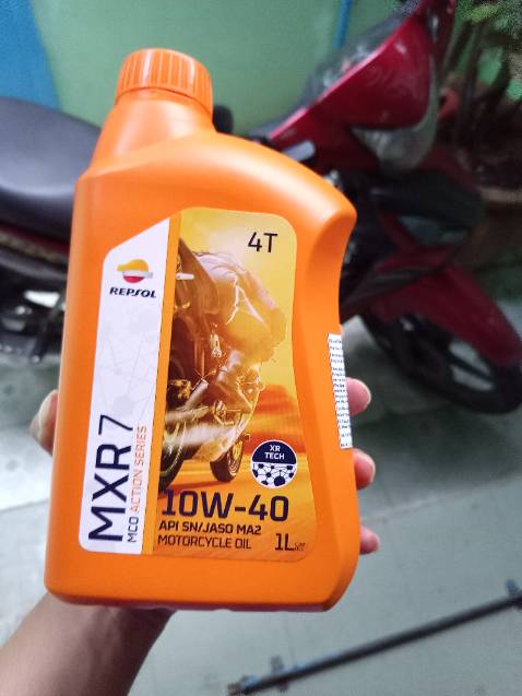 Đổ nhớt này vào xe chạy êm, khá mát máy nhưng không bốc.