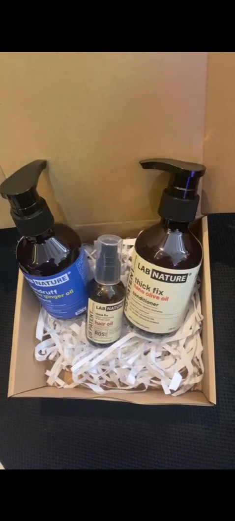 Nói chung là sản phẩm với chất lượng đều tuyệt vời,xài cũng thấy mướt và đỡ rụng tóc hơn hẳn.