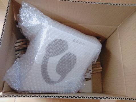 Vừa nhận hàng. Gói hàng rất đẹp và cẩn thận. Nghe thử thấy âm thanh khá êm. Mình mua phục vụ học online thôi nên không dùng nhiều. Chớ bình thg không đeo tai nghe hay headphone.