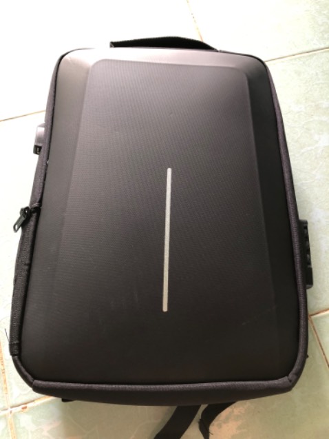 Chất vải tốt, nhẹ nhàng và thoải mái khi di chuyển. Kiểu dáng y như mẫu.