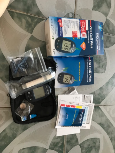 Shop giao thiếu hộp 25 que thử thì làm sao tôi sử dụng được? Mặc dù đã liên hệ nhiều lần nhưng shop vẫn không giải quyết? Cái sai của tôi là không quay video lúc khui hàng. Giờ chỉ còn hình ảnh nên k trả hàng lại được cho shop??? Từ lúc mua hàng trên tiki đến giờ hơn 3 năm thì đây là lần đầu tiên tôi bị tình trạng này. Các shop khác khi giao hàng thiếu đều xử lý nhanh chóng.