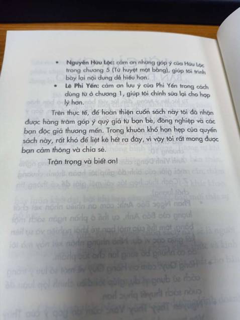 Tiki giao hàng rất nhanh, mình tranh thủ đọc vì mong chờ em nó từ ngày biết thông tin em nó sắp ra mắt.
Cảm ơn tác giả MINH PHAN và GIVER BOOKS đã cho ra đời tác phẩm thật sự hữu ích dành cho anh em nào đang tìm kiếm mặt bằng kinh doanh. Sách viết khá dễ đọc, chia sẽ kinh nghiệm thực tế hơn 10 năm săn mặt bằng của tác giả. Mỗi chương sách luôn có ví dụ thực tế, các con số minh họa cụ thể, hình ảnh rõ ràng giúp đọc giả rất dễ hình dung câu chuyện.
Các bạn hãy đọc và trải nghiệm thực tế nhé.
Lộc BasuriSport.