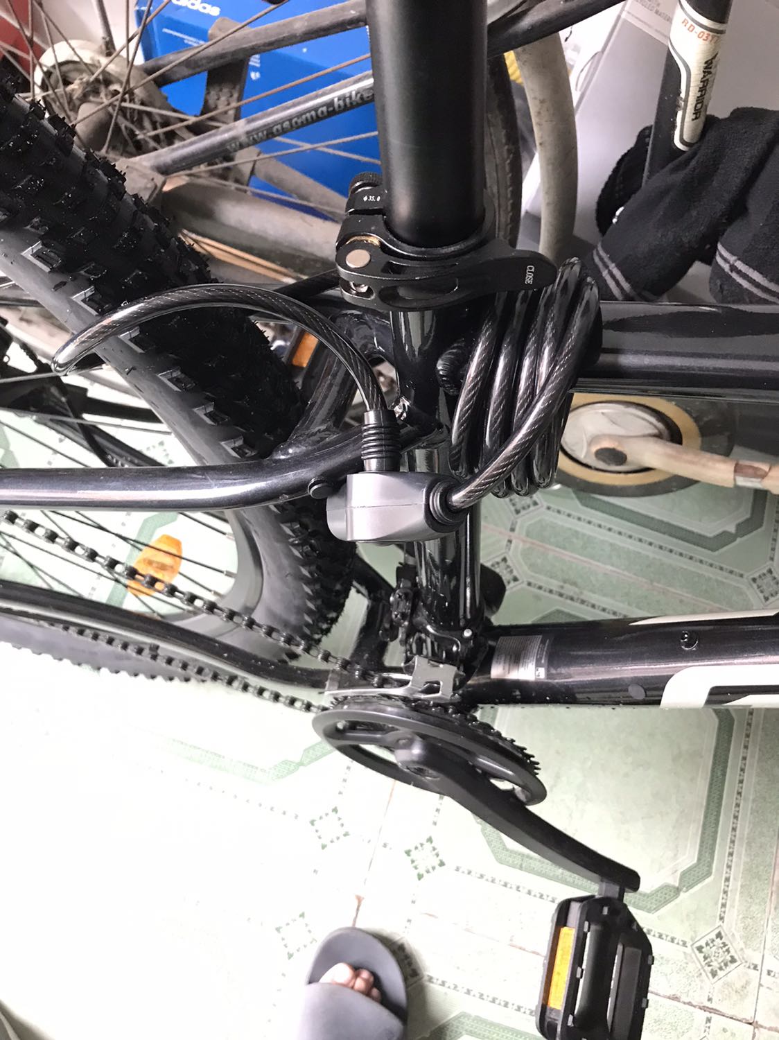 Dây chắc chắn, đẹp. Nhưng phần nhựa ổ khoá không xịn lắm Dây chắc chắn, đẹp. Nhưng phần nhựa ổ khoá không xịn lắm