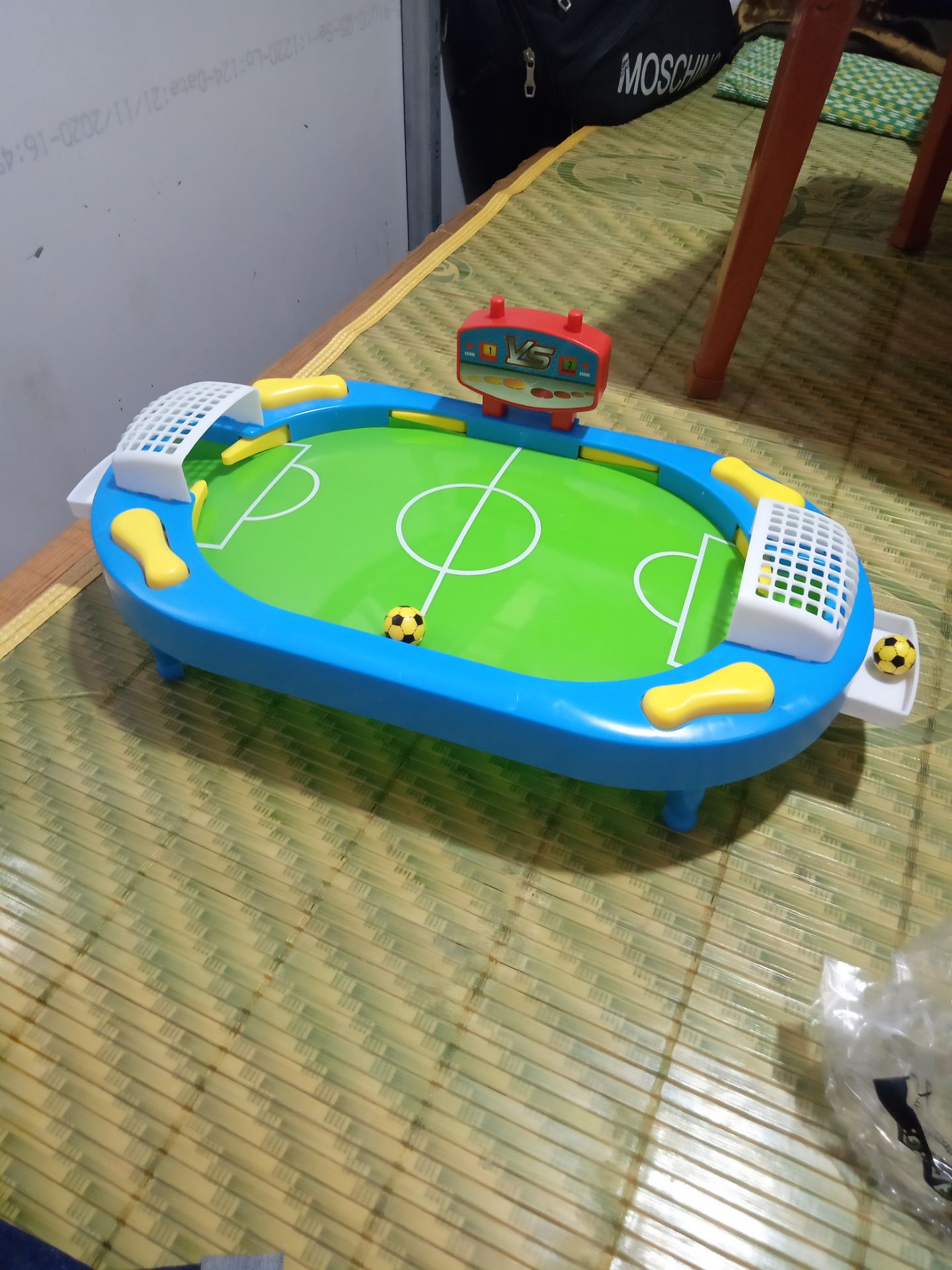 sản phẩm rất tuyệt vời đẹp de chơi ai chơi c đc chất nhựa tốt xịn so mình rất hài lòng mng mua về cho con chơi cả ngày ko chán sản phẩm rất tốt hàng trinh hãng