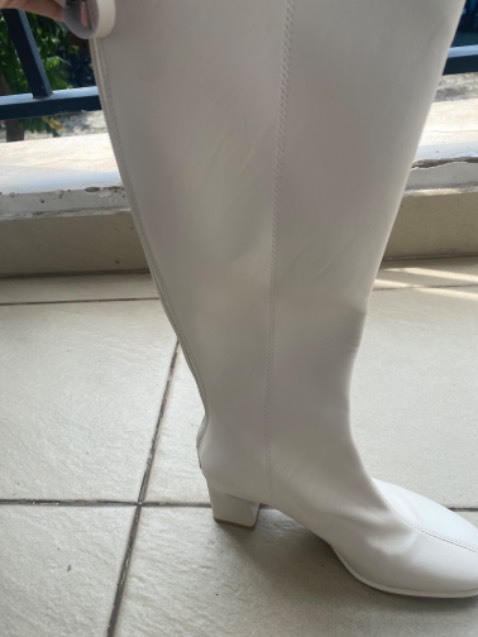 Đi vừa đẹp ôm nhẹ chân m hơi gầy nè