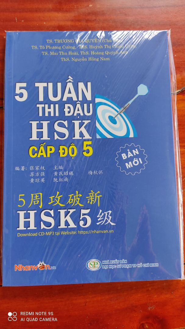 Nội dung có hướng dẫn khá chi tiết từng phần, đóng gói đẹp, giao hàng cực nhanh, shipper thân thiện