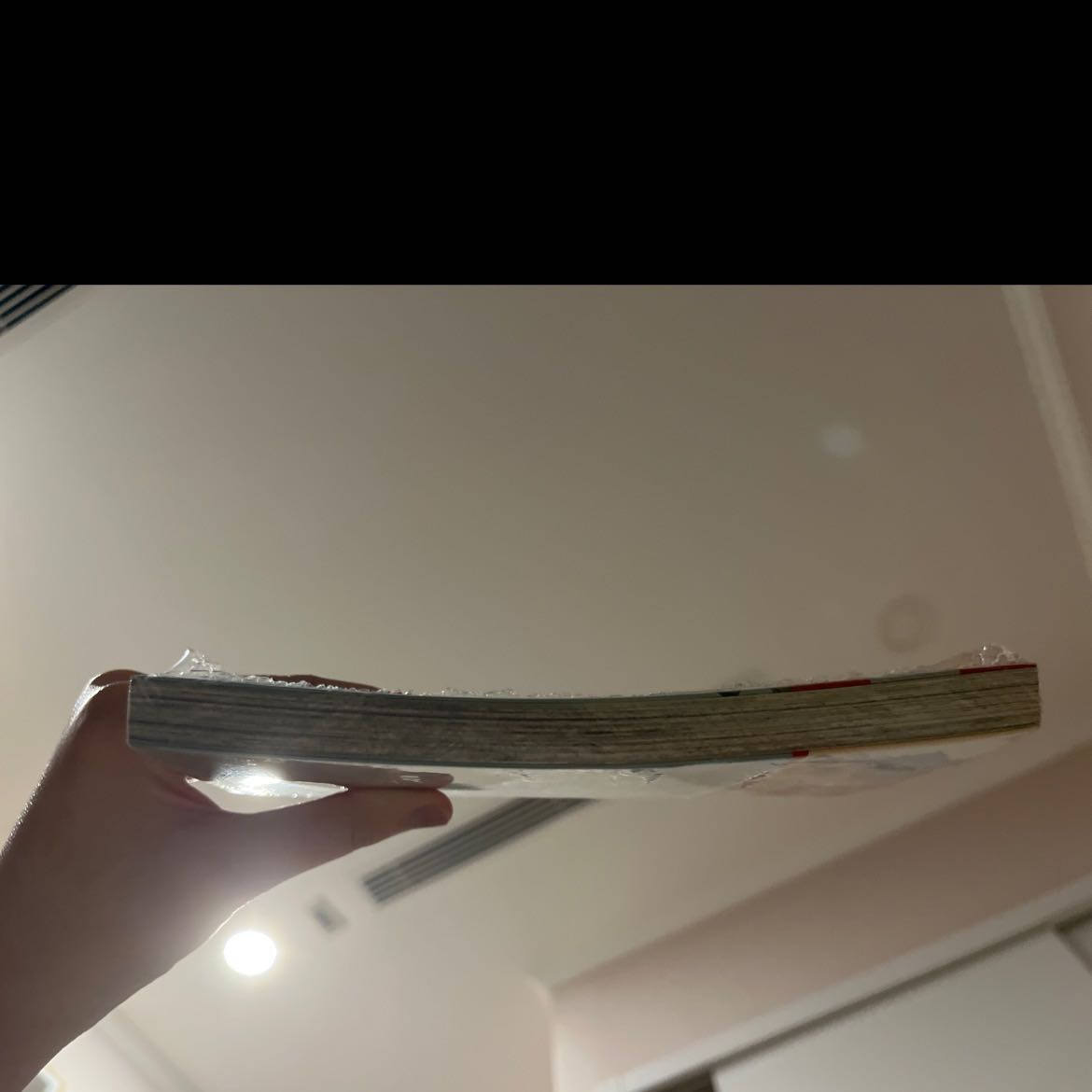 ship nhanh nhưng sách quăn hết :) thất vọng quá, muốn trả hàng có được không ạ? ship nhanh nhưng sách quăn hết :) thất vọng quá, muốn trả hàng có được không ạ?