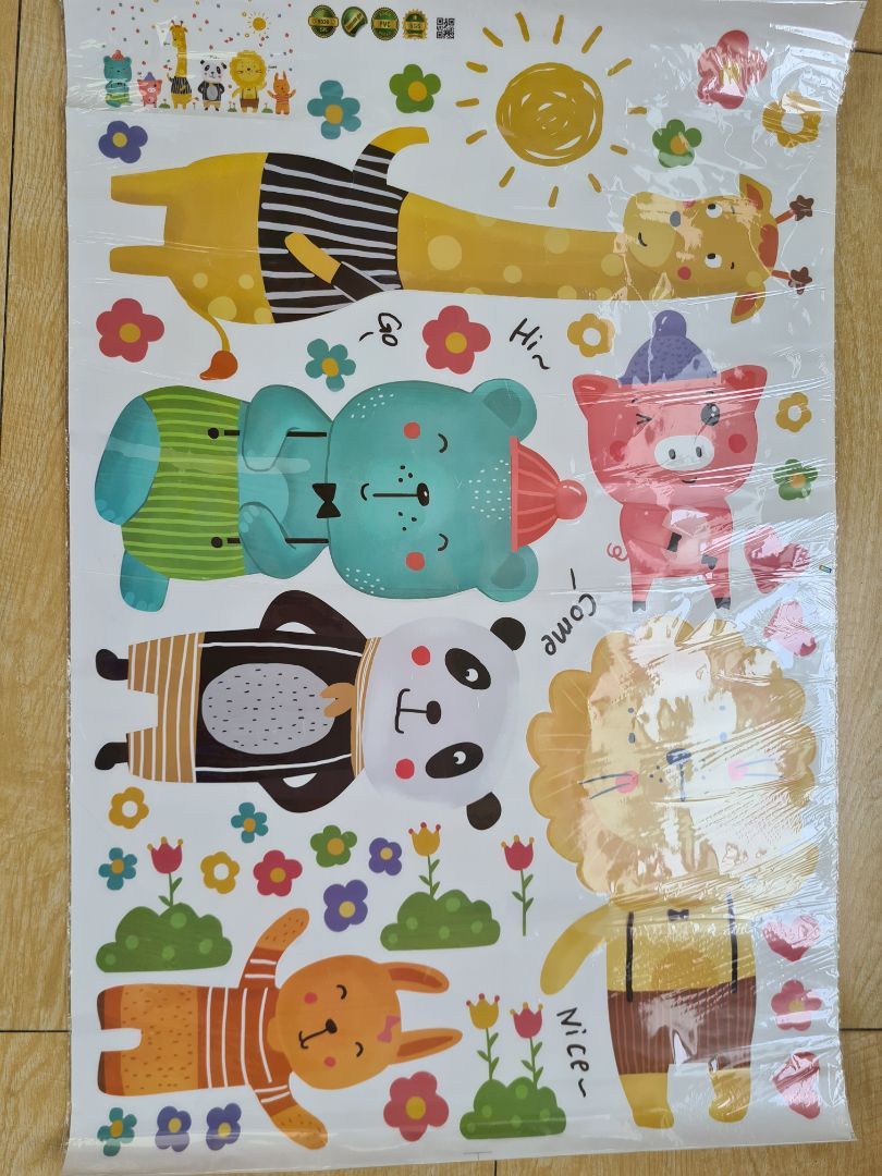 Hàng đẹp như mẫu, dán lên bé nhà mình rất thích.