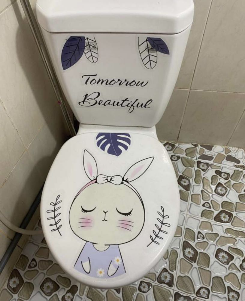 Cám ơn shop. Rất chu đáo luôn mặc dù giá trị hàng không cao nhưng vẫn rất đầy đủ phụ kiện và hướng dẫn dán tận tình. Mình đã thành công. Muốn dán 3 mặt thì các bạn chọn 3 tấm nhé chứ lúc đầu mình tưởng mặc định là dán kín 3 mặt cơ. Sau lại phải đặt thêm 2 tấm mất thêm tièn ship nhưng dán xong thấy ưng. Mọi ng mua ủng hộ shop này nhé , giá tốt hơn các shop khác rất nhiều. Mua mấy món luôn trang trí nhà cho xinh