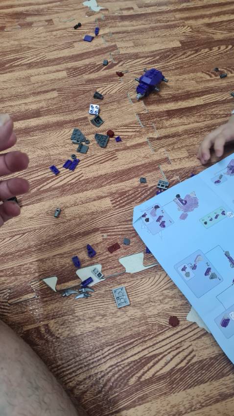 Bộ xếp hình ok, tuy hơi nhỏ xíu