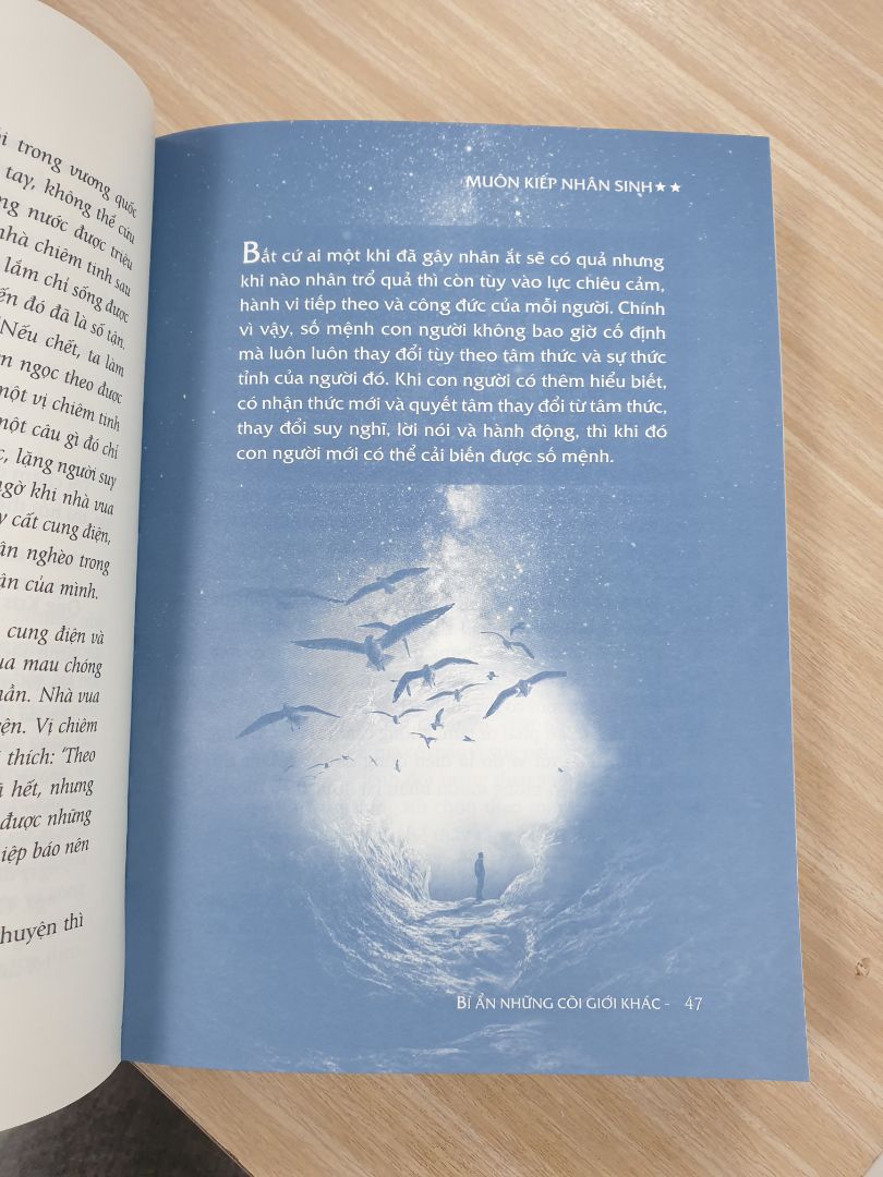 cảm nhận cá nhân: chất lượng tốt, nội dung sách mặc dù hư cấu nhưng có sức thuyết phục, thú vị và nhân văn. theo cảm nghĩ riêng thì quyển 2 còn cuốn hơn quyển 1. nếu ai đã thích quyển 1 thì ko có lí do gì mà ko đọc tiếp quyển 2. đọc 1 lèo trong ngày thấy rất tuyệt. rất kích thích sự tò mò và tâm linh của con người
