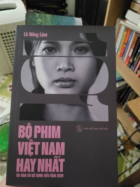 Sản phẩm giao đúng hẹn,  đóng gói chắc chắn, sách thiết kế in ấn giấy bìa và các trang rõ ràng