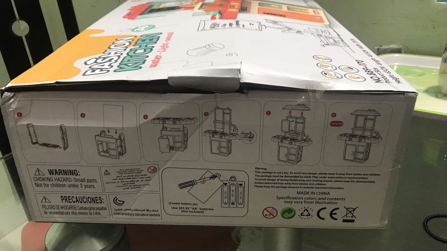 Hàng không giống như trong mô tả chi tiết, không có lỗ để chế nước giả hơi nước. Không hài lòng về cách mô tả sản phẩm của shop.