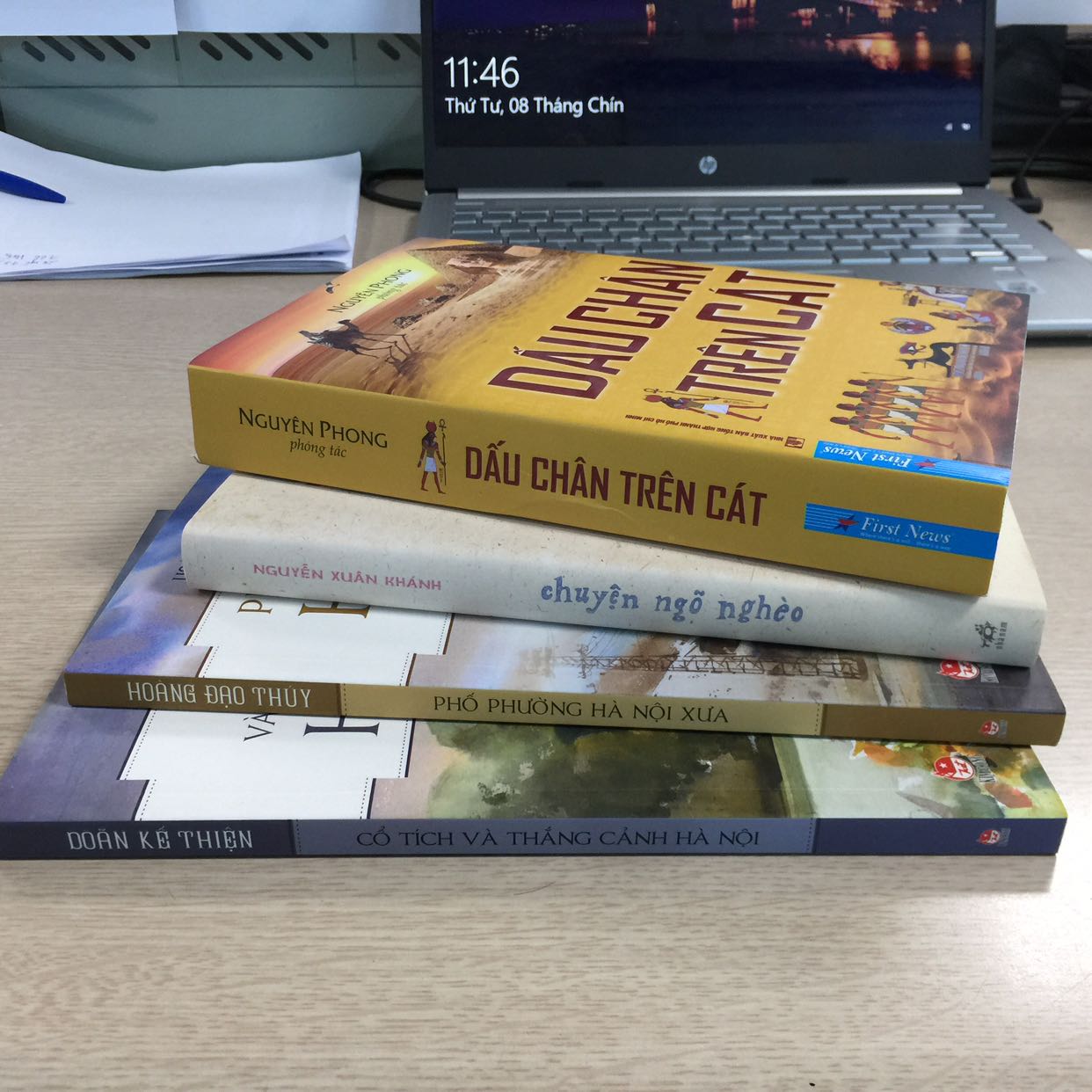 Cuốn sách còn nguyên giá trị cho thời nay của cụ Hoàng Đạo Thuý. Sách hay. Bìa mềm tay gấp, khá đẹp.