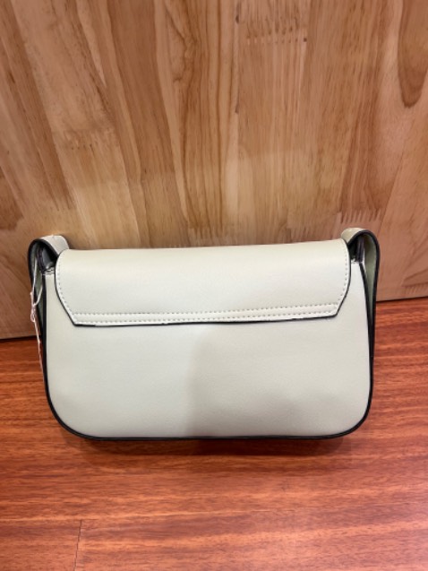 Đeo vai cực kì xinh nha form đẹp lên chuẩn nói chung là ưng lắm nha cảm ơn shop nhiều nha