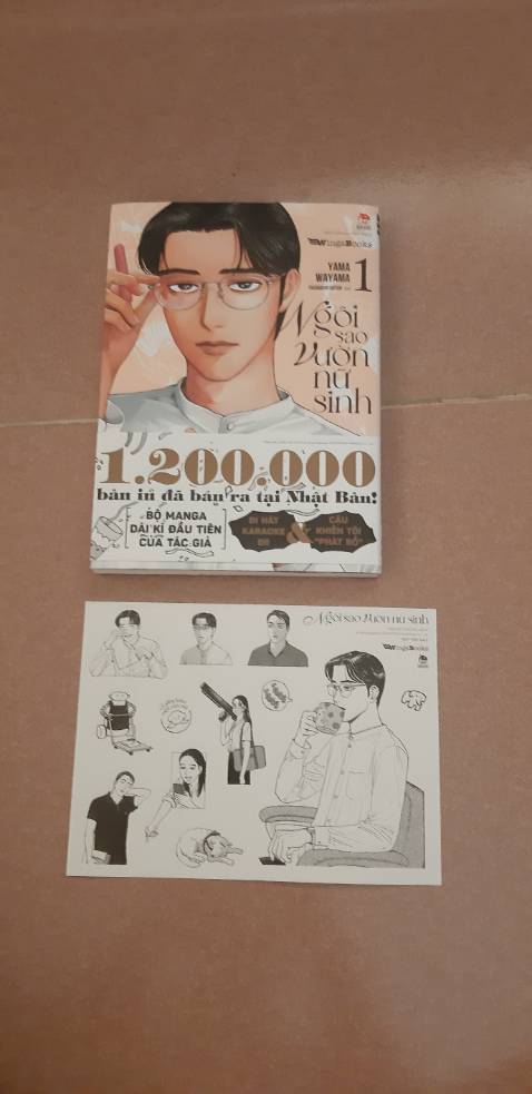 Sách đẹp, đầy đủ quà, nội dung hài, mình rất thích;>💐