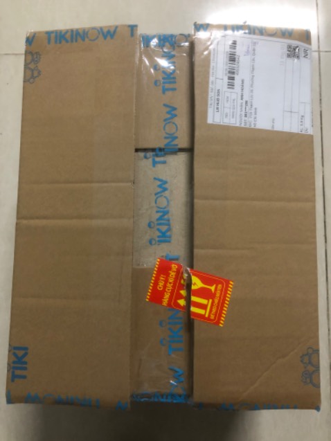 Mặc dù không nhắn shop giao hàng có hạn xa, nhưng shop đã chủ động giao hàng có hạn sử dụng 2 năm. Và shop đóng gói đẹp, chắc và kỹ.
Cảm ơn!