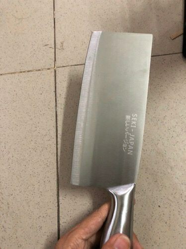 ban đầu đặt hàng với giá như này mà tận 5 món mình cũng hơi nghi ngờ. nhưng nhận đc hàng mình rất thích. dao chắc chắn mà săc nữa, 5 sao cho sp tốt