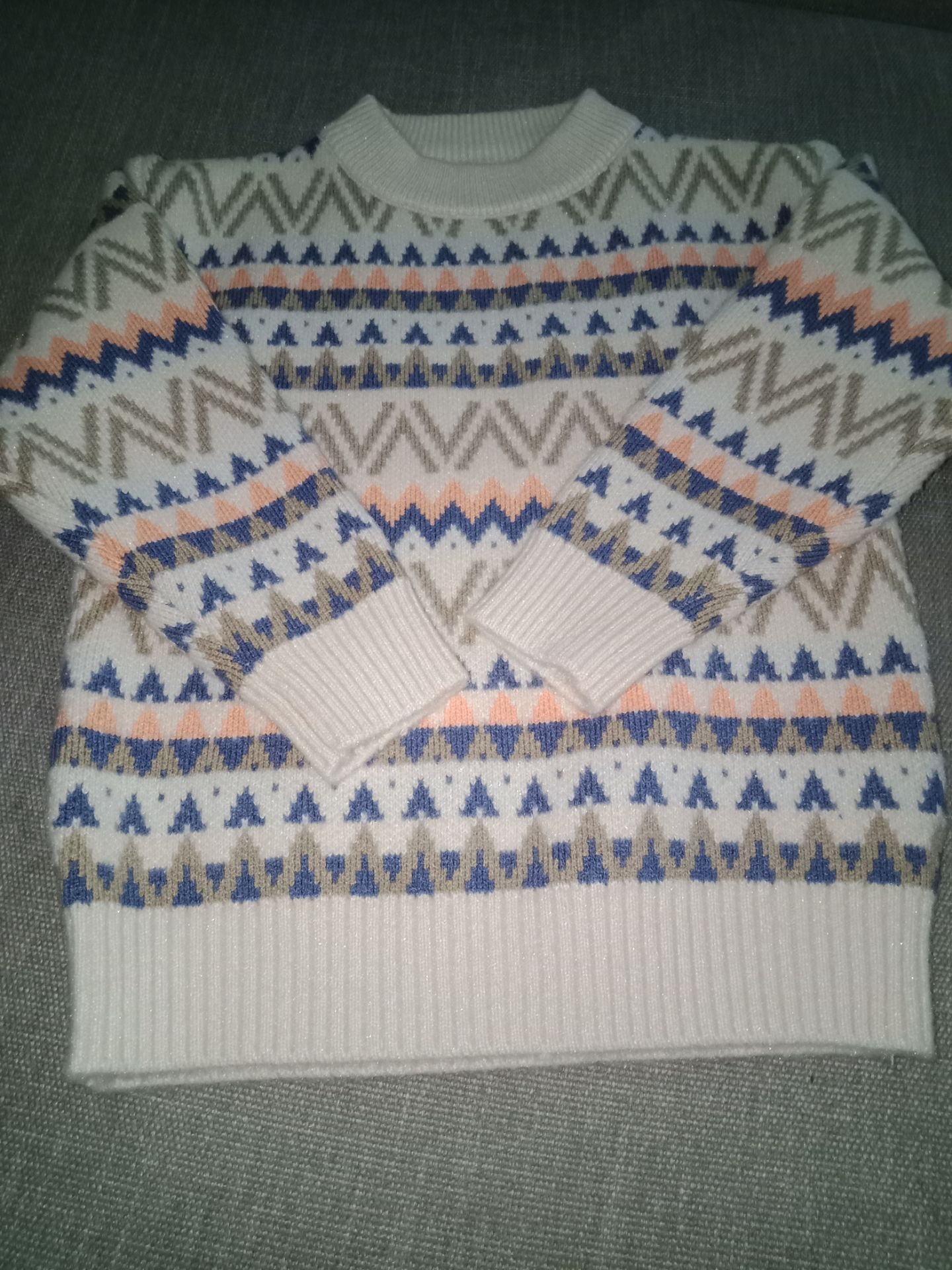 cực kỳ ưng ý lun á,  mua nhiều trên tiki rồi mà lần này rất thích.  giao hàng nhanh,  shipper thân thiện,  áo rất chất,  like like cực kỳ ưng ý lun á,  mua nhiều trên tiki rồi mà lần này rất thích.  giao hàng nhanh,  shipper thân thiện,  áo rất chất,  like like