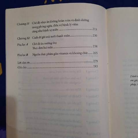 Tác giả cung cấp nhiều thông tin bổ ích về chế độ dinh dưỡng, luyện tập, song phần công thức tính thực phẩm và cách chế biến là nguyên liệu vùng Địa trung hải, ở mình khó kiếm và đắt nên hơi khó áp dụng.