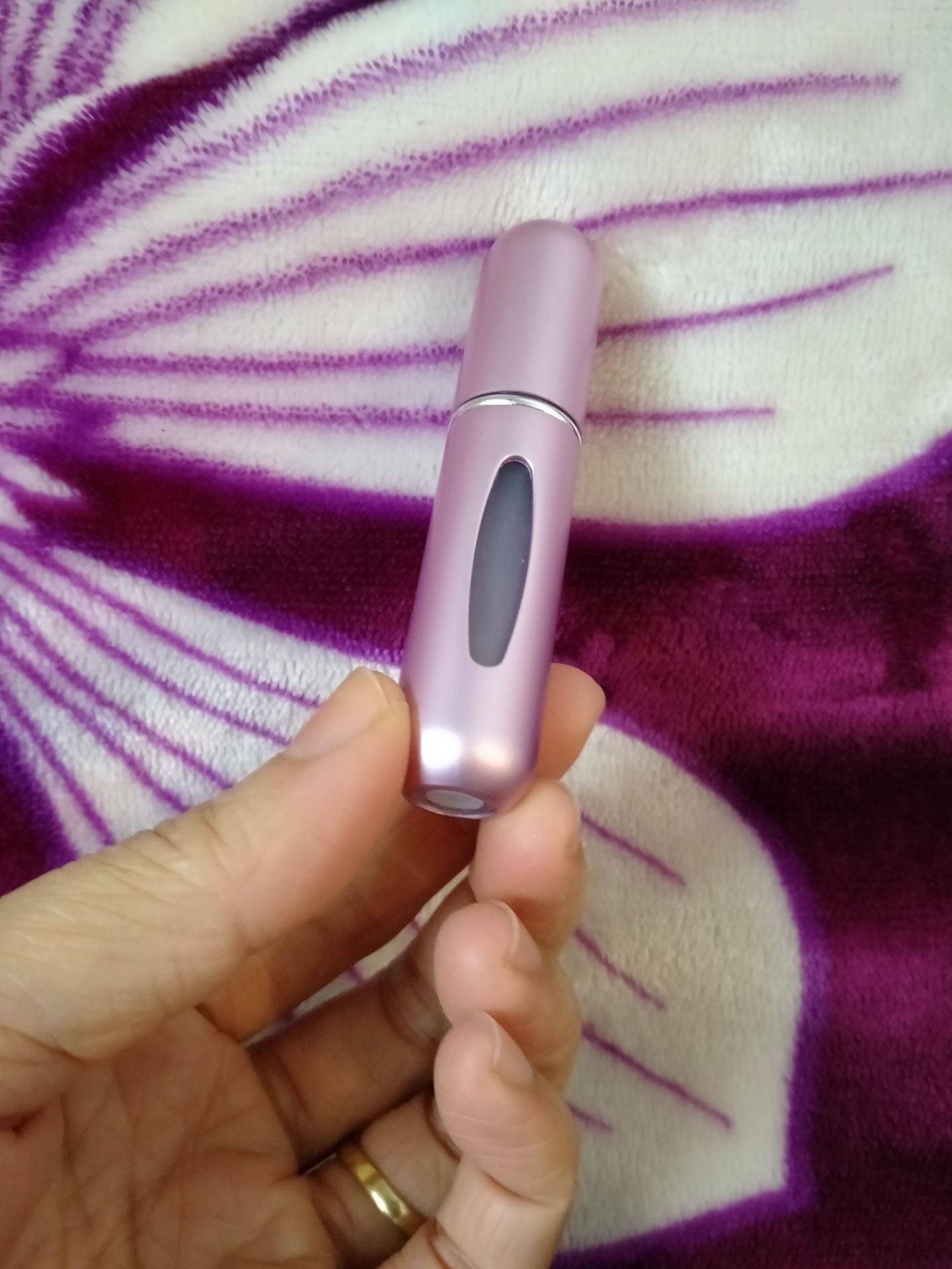 sản phẩm dùng tiện lợi nhỏ nhắn dễ mang theo, nên mua dùng sản phẩm dùng tiện lợi nhỏ nhắn dễ mang theo, nên mua dùng