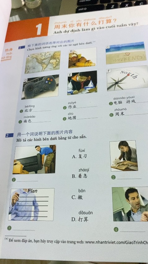 Giao siêu nhanh, một ngày là có sách về. Đóng gói cẩn thận shipper mười điểm, sách tài liệu có in màu, có mã qr quét để nghe. Có đáp án trên link sách cung cấp, sách bài tập có đĩa CD để nghe
Nchung là mười điểm