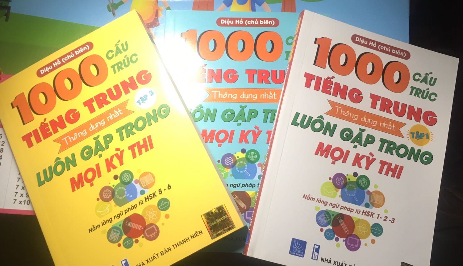 Bộ sách rất hữu ích ạ. Vừa có bài tập. Vừa sửa lỗi sai.  Giao hàng nhanh ạ.