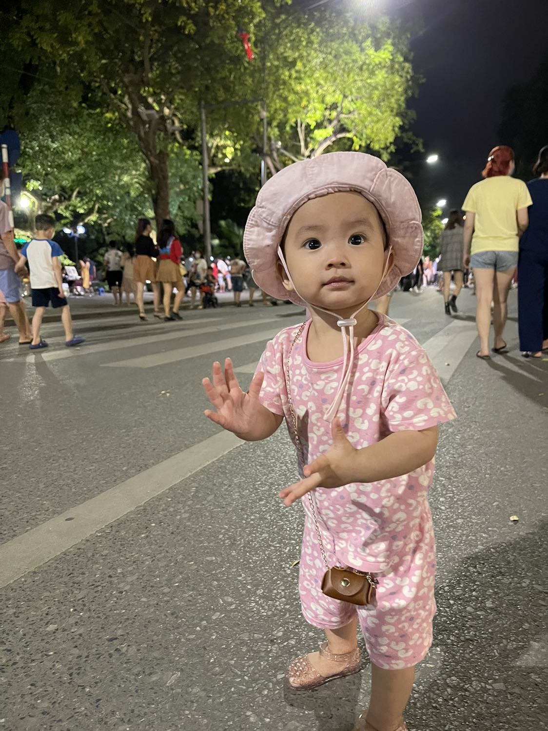 Giao hàng nhanh, chất lượng tốt. Sẽ mua thêm nhiều sp của shop!