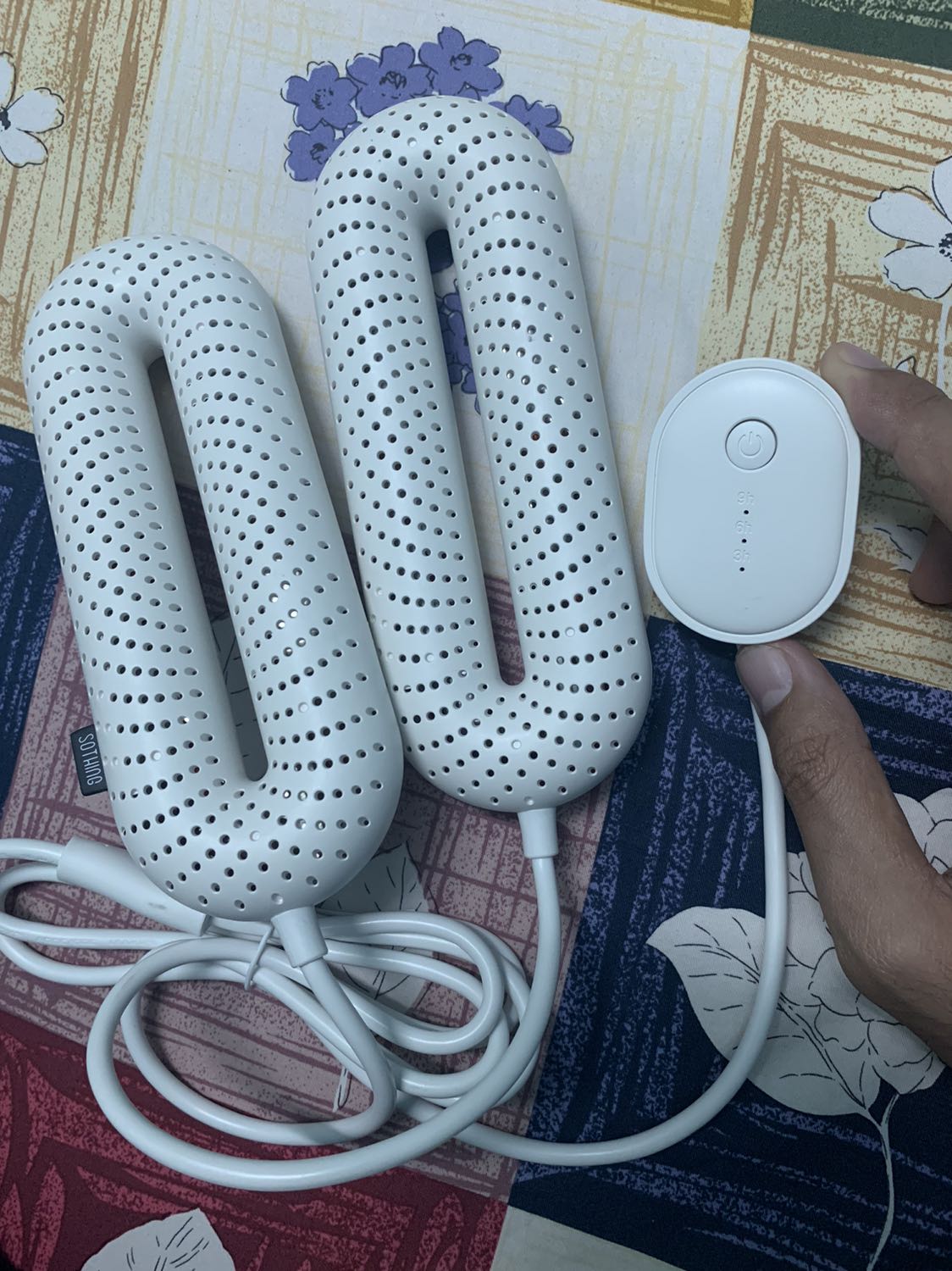 Khâu đóng gói và vận chuyển bị móp, cũng may k ảnh hưởng đến sp. Chất lượng thì sd mới biết được