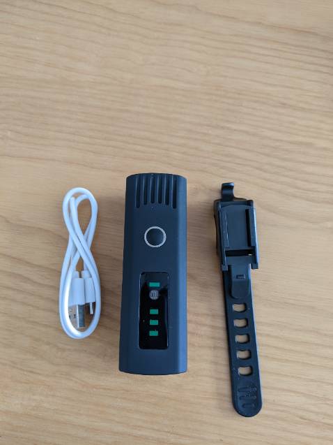 Đèn được đóng gói cẩn thận. Ship TikiNOW nhanh. Đèn được thiết kế ổn, dễ sử dụng, độ sáng tốt. Sẽ đánh giá thêm trong quá trình sử dụng.