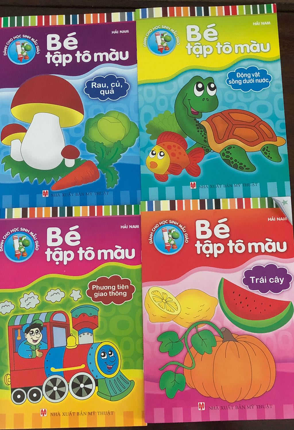 Mua combo 8 cuốn nhưng chỉ giao có 4 cuốn, nhà sách giao thêm dùm 4 cuốn còn thiếu nha