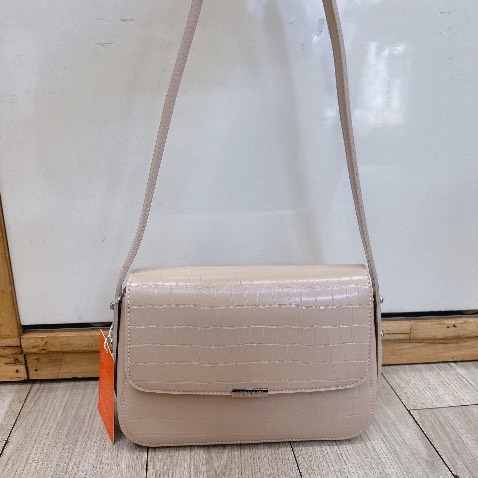 Giao nhanh lắm nha tranh thủ mua để đi chơi tết chất da hơi bị sang nha