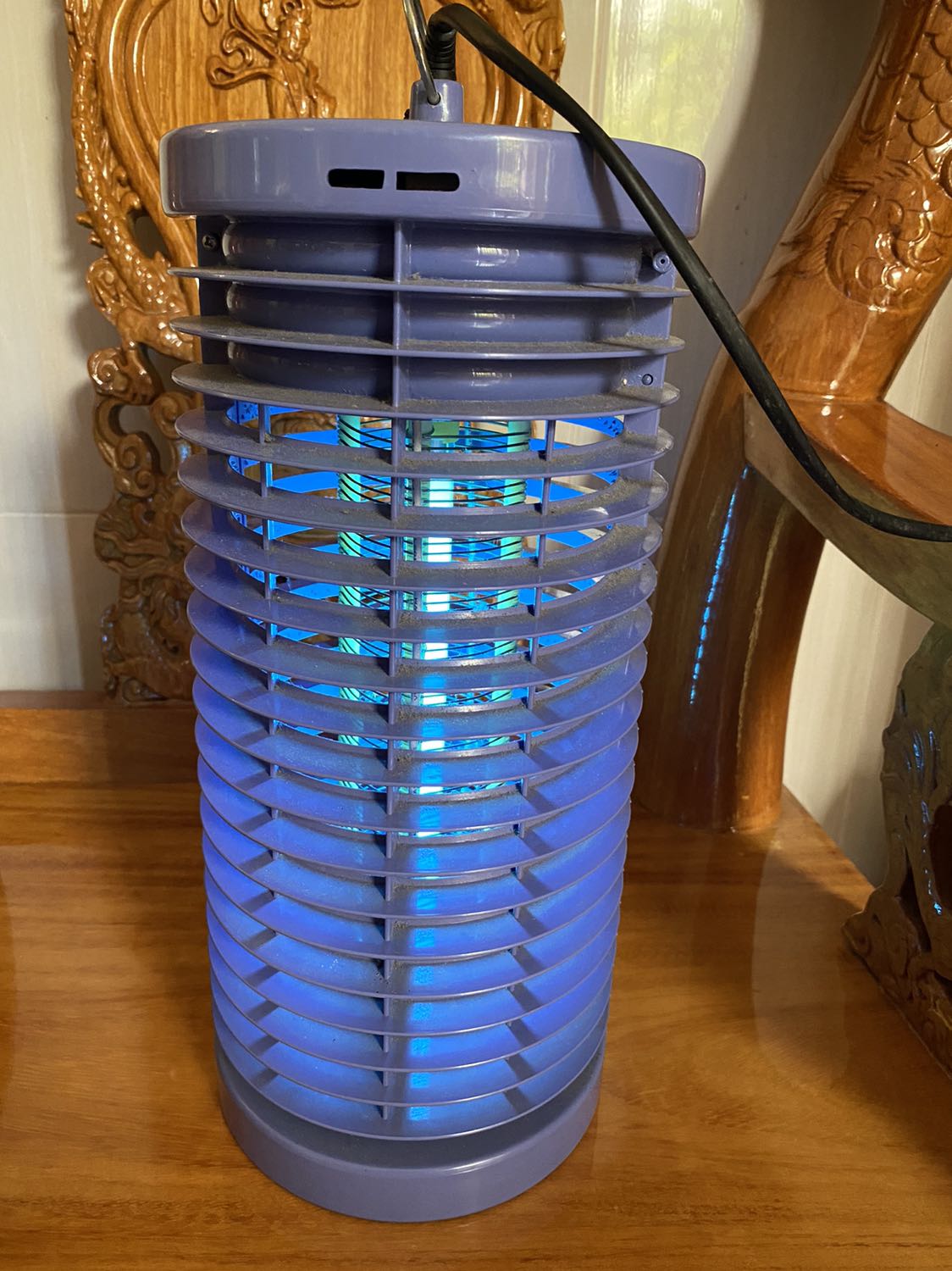 Bóng 6w Philips phù hợp với đèn Đại Sinh. 
Bóng bắt muỗi tốt. Đóng gói chống sốc kỹ lưỡng dù chỉ mua 1 bóng. 
Bóng DaiSinh gần đây bị làm giả rất nhiều, mua bóng Philips yên tâm hơn.