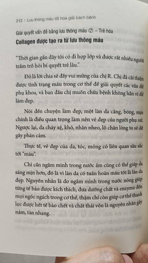 Sách bìa đẹp dễ hút người đọc nhưng nội dung mới là thứ quyết định để mua nó,theo mình nội dung Cuốn sách này hợp với phụ nữ nhiều hơn,và Nên đọc để hiểu thêm về lưu thông máu trên cơ thể