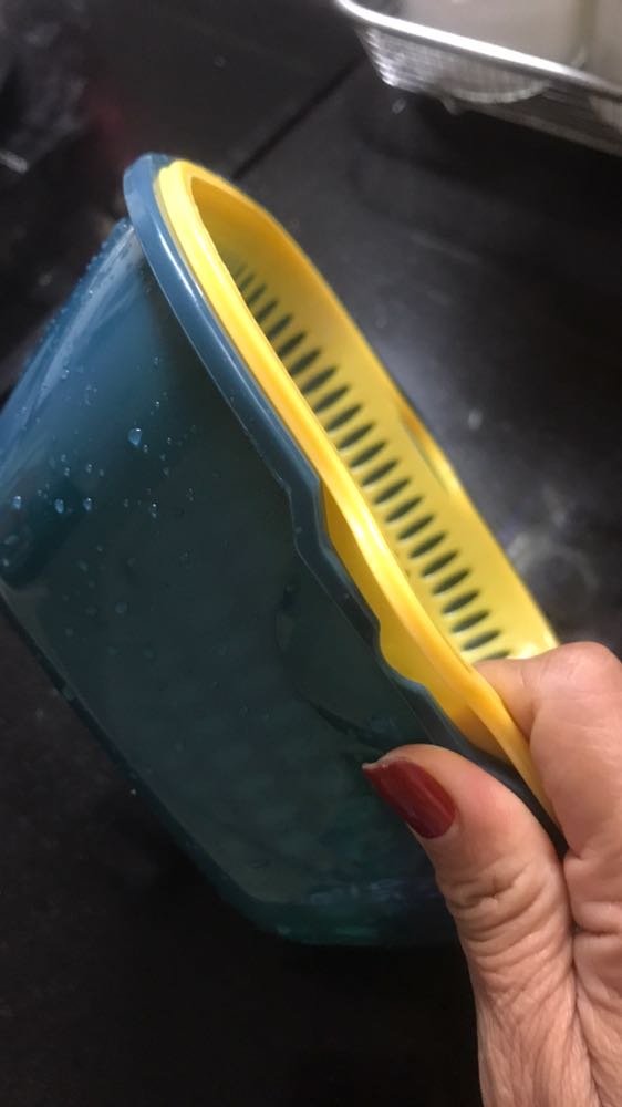 Nhỏ xíu . Nhà ít ngứoi mới xài được. 105k 3 bộ rổ như đồ chơi trẻ con. Này đáng giá 30k. Nhỏ xíu . Nhà ít ngứoi mới xài được. 105k 3 bộ rổ như đồ chơi trẻ con. Này đáng giá 30k.