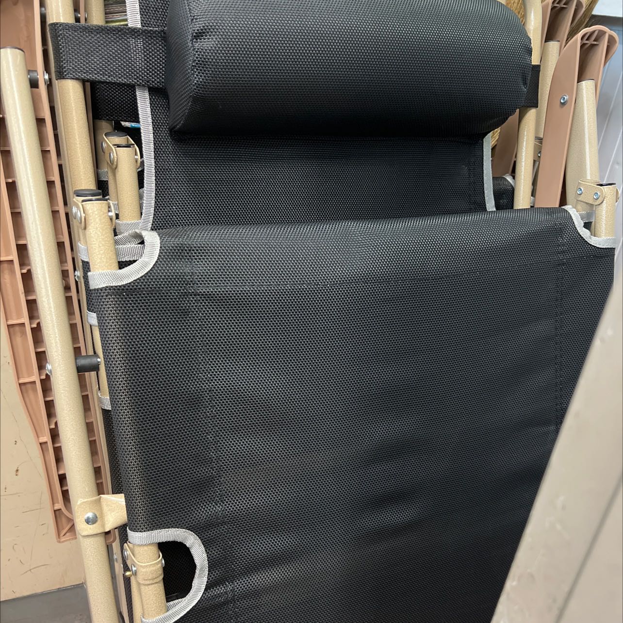 Ghế đẹp, sẽ ủng hộ shop lần sau